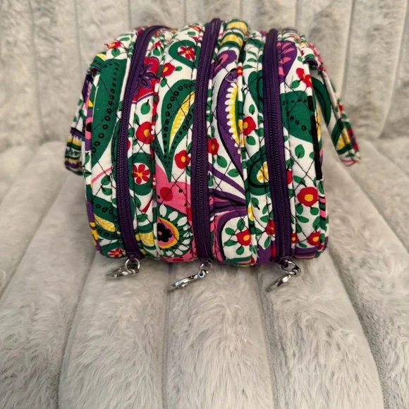 Vera Bradley "Three to Get Ready" triple compartment cosmetic bag - Picture 5 of 9